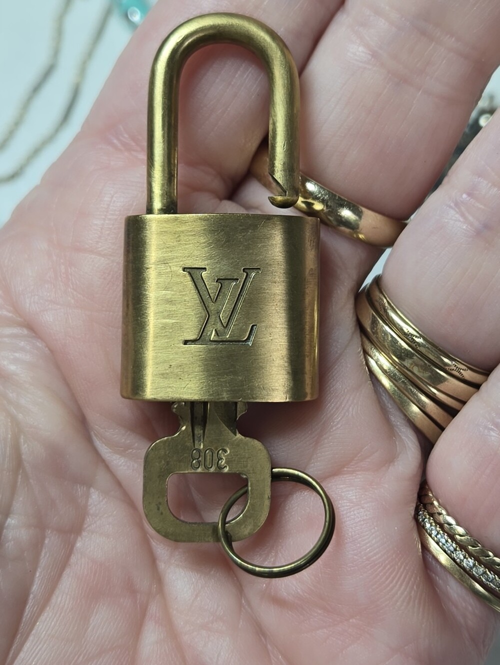 Louis Vuitton Key Set